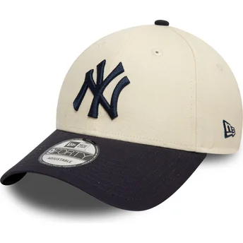 Verstellbare 9FORTY Colour Block Kappe in Beige und Marineblau der New York Yankees MLB von New Era