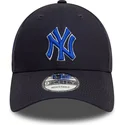marineblaue-verstellbare-curved-cap-mit-blauem-logo-9forty-side-patch-der-new-york-yankees-mlb-von-new-era