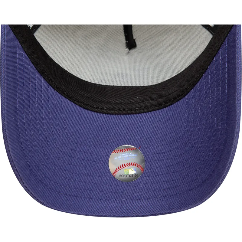 beige-und-violette-gebogene-snapback-kappe-mit-violettem-logo-9forty-a-frame-world-series-patch-der-los-angeles-dodgers-mlb-von-