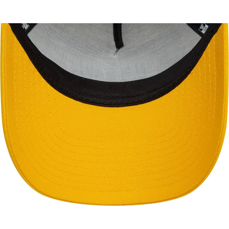 beige-und-gelbe-trucker-kappe-9forty-a-frame-license-plate-dubai-stadte-und-strande-von-new-era