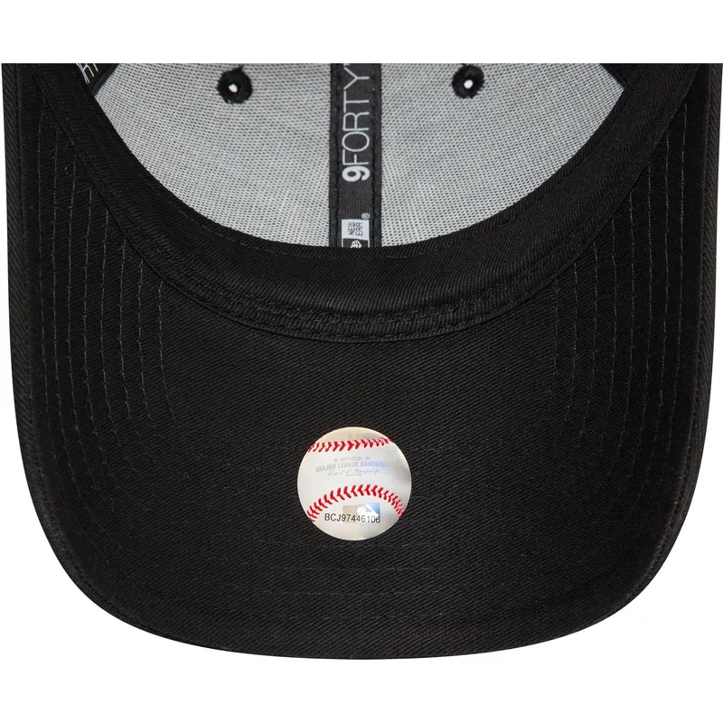 schwarze-verstellbare-curved-cap-fur-damen-9twenty-icon-butterflies-der-new-york-yankees-mlb-von-new-era
