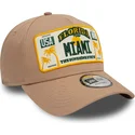 9forty-a-frame-license-plate-snapback-kappe-hellbraun-miami-cities-and-beaches-von-new-era