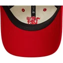 weiss-rote-verstellbare-9twenty-contrast-visor-kappe-von-manchester-united-football-club-premier-league-von-new-era