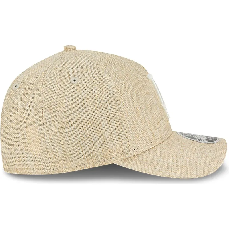 beige-gebogene-snapback-kappe-9forty-m-crown-a-frame-cotton-weave-der-los-angeles-dodgers-mlb-von-new-era