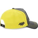 schwarz-gelbe-trucker-kappe-batman-dc8-bat-dc-comics-von-capslab