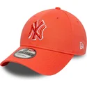 verstellbare-orangefarbene-kappe-mit-gebogenem-schirm-und-orangefarbenem-logo-9forty-team-outline-der-new-york-yankees-mlb-von-n