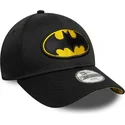 schwarze-gebogene-verstellbare-kinderkappe-9forty-all-over-print-von-batman-dc-comics-von-new-era