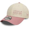 verstellbare-9forty-contrast-beige-rosa-kappe-von-red-bull-racing-formula-1-von-new-era