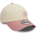 verstellbare-9forty-contrast-beige-rosa-kappe-von-red-bull-racing-formula-1-von-new-era