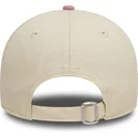verstellbare-9forty-contrast-beige-rosa-kappe-von-red-bull-racing-formula-1-von-new-era