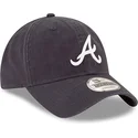 verstellbare-9twenty-core-classic-kappe-in-marineblau-von-den-atlanta-braves-mlb-von-new-era