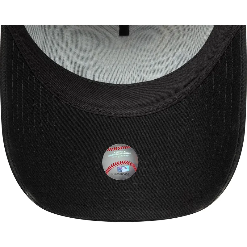 schwarze-und-weisse-trucker-kappe-a-frame-patch-von-new-york-yankees-mlb-von-new-era