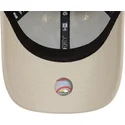 beige-verstellbare-kappe-mit-gebogenem-schirm-und-weissem-logo-9forty-league-essential-der-new-york-yankees-mlb-von-new-era