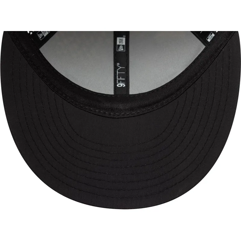 schwarze-verstellbare-9fifty-running-retro-crown-trucker-kappe-von-new-era