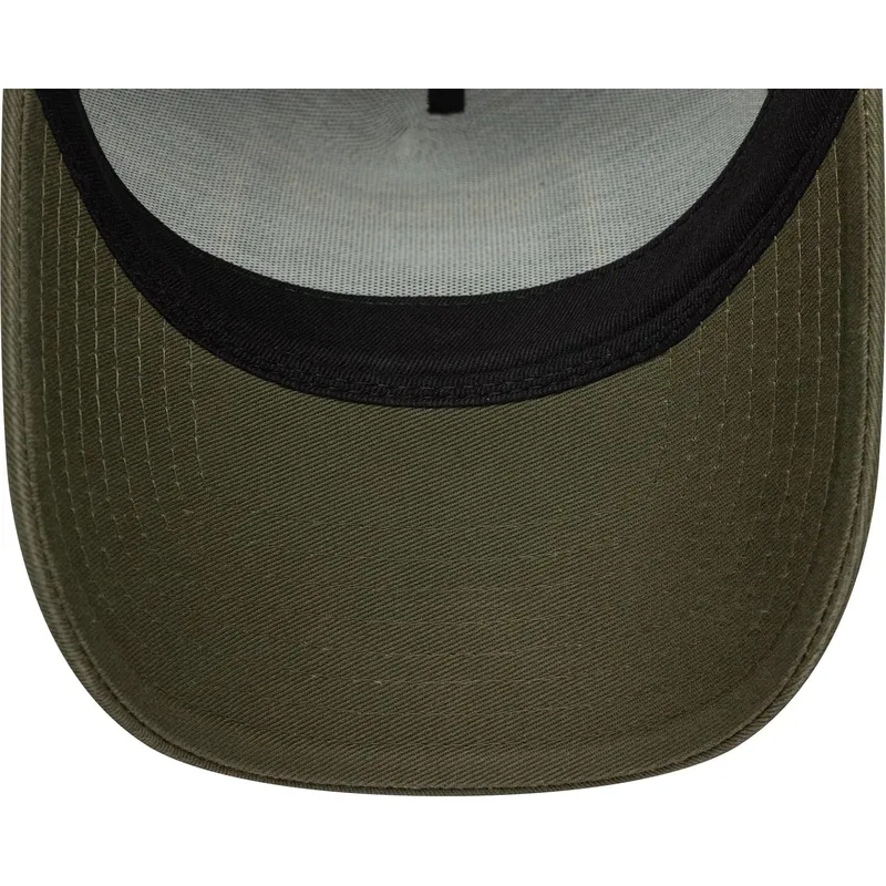 grune-gebogene-snapback-kappe-e-frame-washed-patch-von-new-era