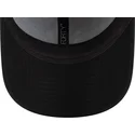 verstellbare-schwarze-damenkappe-mit-gebogenem-schirm-9forty-metallic-logo-der-new-york-yankees-mlb-von-new-era