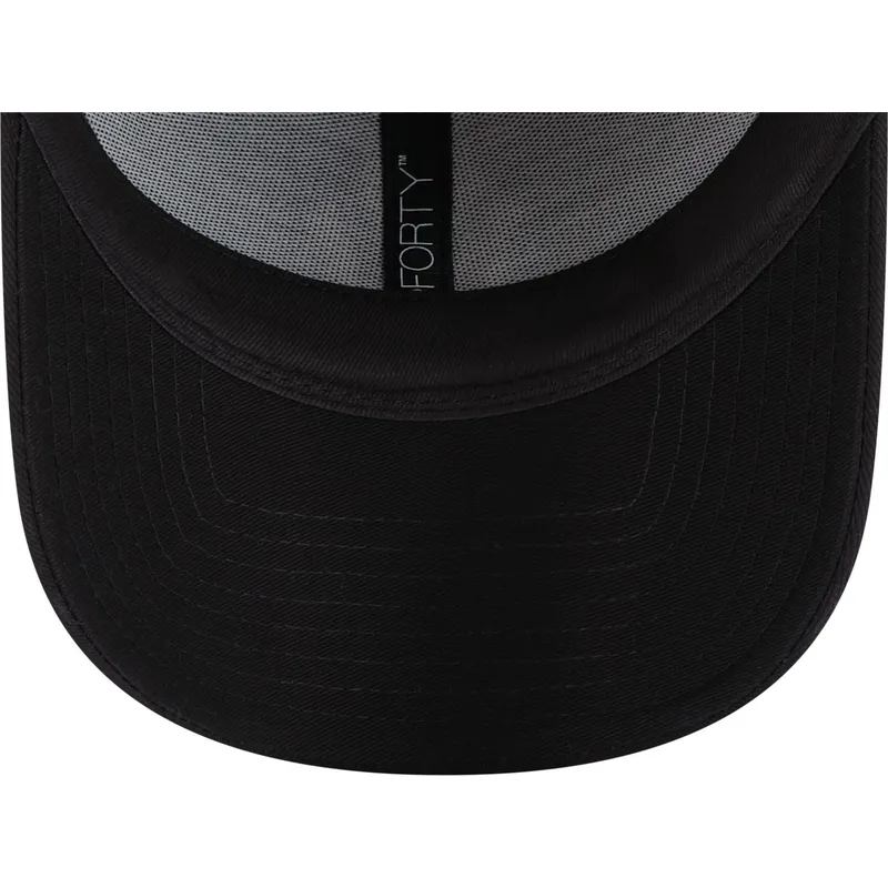 schwarze-gebogene-verstellbare-damenkappe-9forty-metallic-logo-der-new-york-yankees-mlb-von-new-era