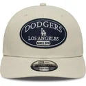 beige-gebogene-snapback-kappe-9seventy-stretch-snap-patch-der-los-angeles-dodgers-mlb-von-new-era