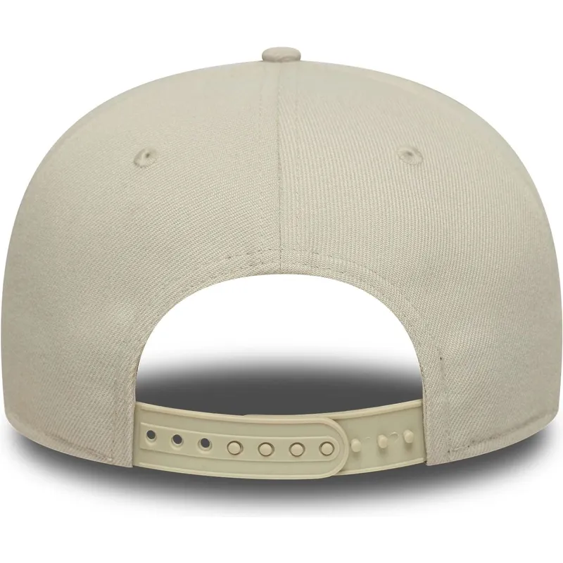 beige-gebogene-snapback-kappe-9seventy-stretch-snap-patch-der-los-angeles-dodgers-mlb-von-new-era