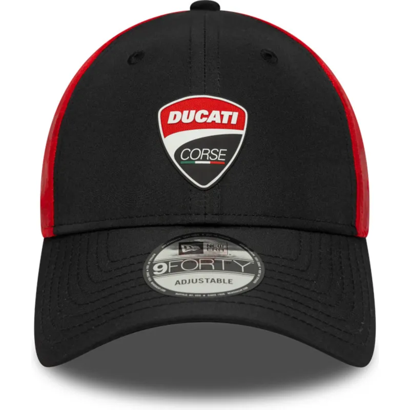schwarze-und-rote-verstellbare-curved-cap-9forty-logo-von-ducati-motor-motogp-von-new-era