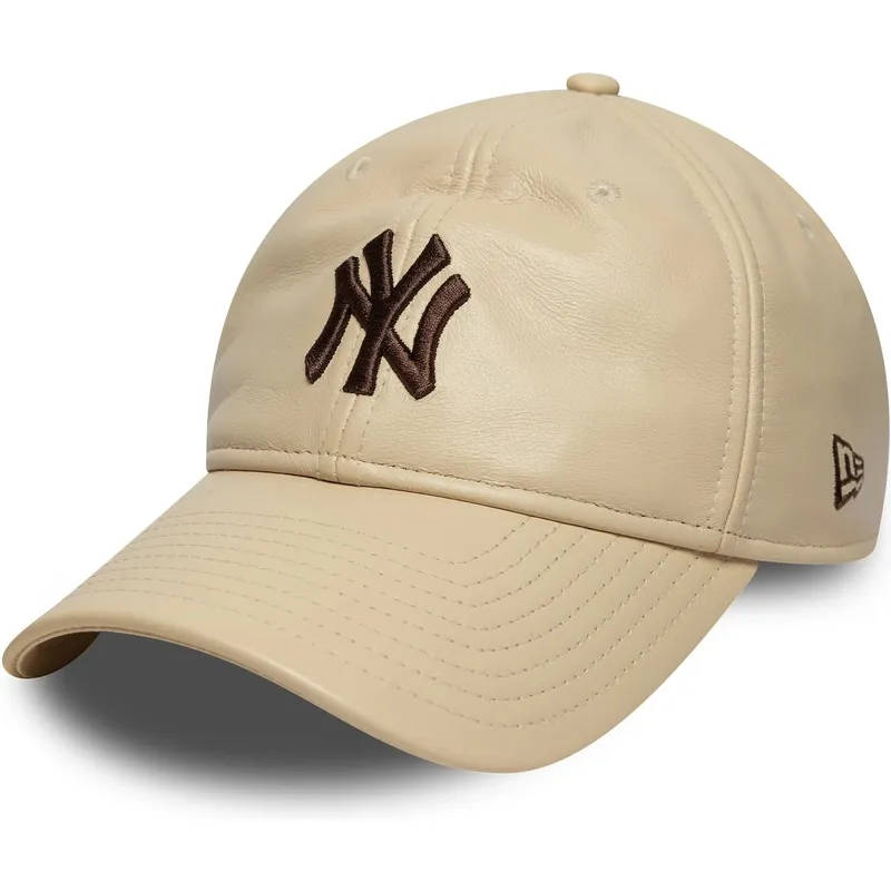 beige-verstellbare-curved-cap-mit-braunem-logo-9twenty-leather-der-new-york-yankees-mlb-von-new-era