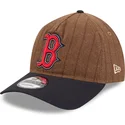 braune-und-marineblaue-verstellbare-curved-cap-9twenty-a-frame-wool-pinstripe-der-boston-red-sox-mlb-von-new-era