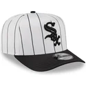 weiss-schwarze-snapback-kappe-9fifty-a-frame-satin-pinstripe-der-chicago-white-sox-mlb-von-new-era