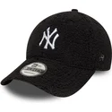 schwarze-verstellbare-curved-cap-9forty-winter-borg-der-new-york-yankees-mlb-von-new-era