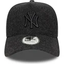 schwarze-gebogene-snapback-kappe-mit-schwarzem-logo-9forty-e-frame-melton-der-new-york-yankees-mlb-von-new-era
