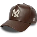 braune-verstellbare-curved-cap-9forty-e-frame-img-leather-der-new-york-yankees-mlb-von-new-era