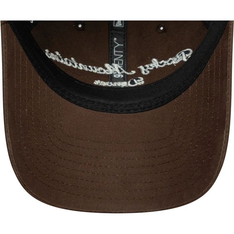 braune-verstellbare-curved-cap-rocky-mountains-9twenty-wordmark-von-new-era