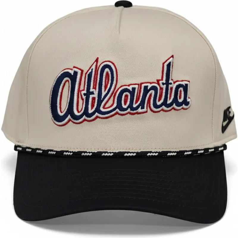 beige-und-schwarze-gebogene-snapback-kappe-rise-structured-der-atlanta-braves-mlb-von-nike