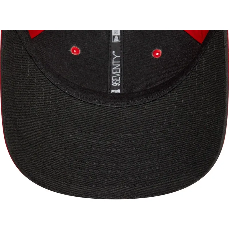 rote-gebogene-snapback-kappe-9seventy-stretch-snap-core-von-ducati-motor-motogp-von-new-era