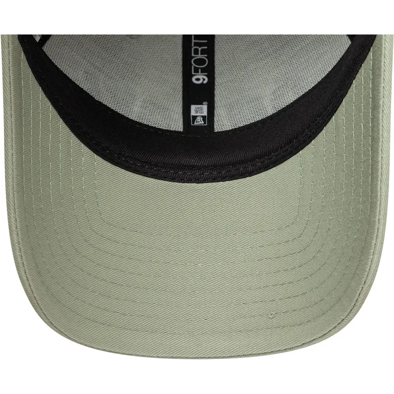 grune-verstellbare-curved-cap-9forty-seasonal-von-ducati-motor-motogp-von-new-era