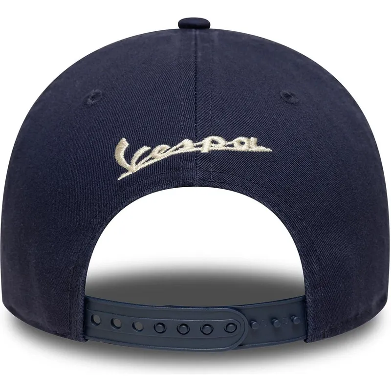 blaue-gebogene-snapback-kappe-9forty-m-crown-80th-year-von-vespa-piaggio-von-new-era