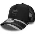 schwarze-trucker-cap-e-frame-print-von-ducati-motor-motogp-von-new-era