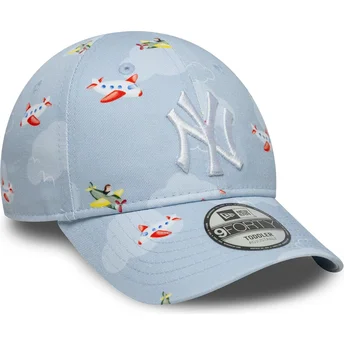 Hellblaue gebogene verstellbare Kappe für Kleinkinder 9FORTY Plane All Over Print der New York Yankees MLB von New Era