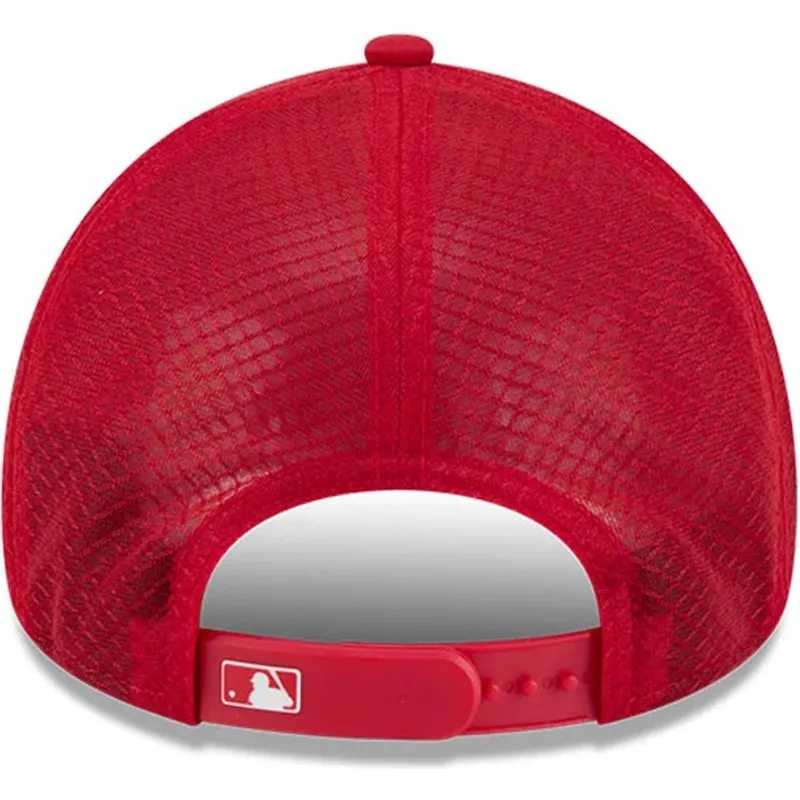 rote-trucker-kappe-mit-rotem-logo-9forty-apex-batting-practice-der-new-york-yankees-mlb-von-new-era