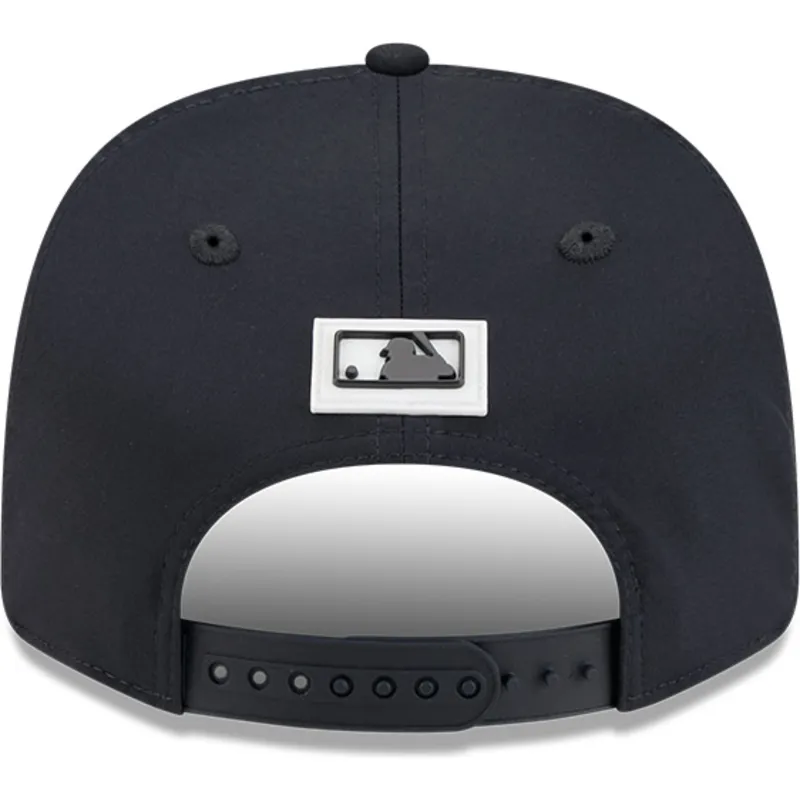 gorra-curva-azul-marino-snapback-9seventy-stretch-snap-clubhouse-de-new-york-yankees-mlb-de-new-era