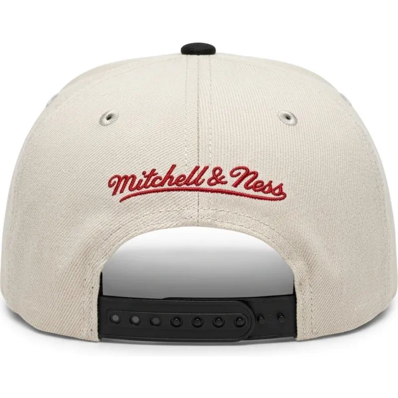 schwarze-und-beige-flatcap-snapback-across-the-board-der-philadelphia-76ers-nba-von-mitchell-ness