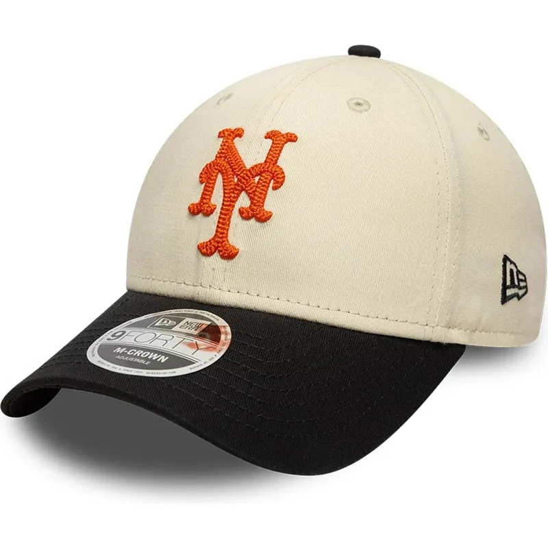 beige-und-schwarze-gebogene-snapback-kappe-9forty-m-crown-side-script-der-new-york-mets-mlb-von-new-era
