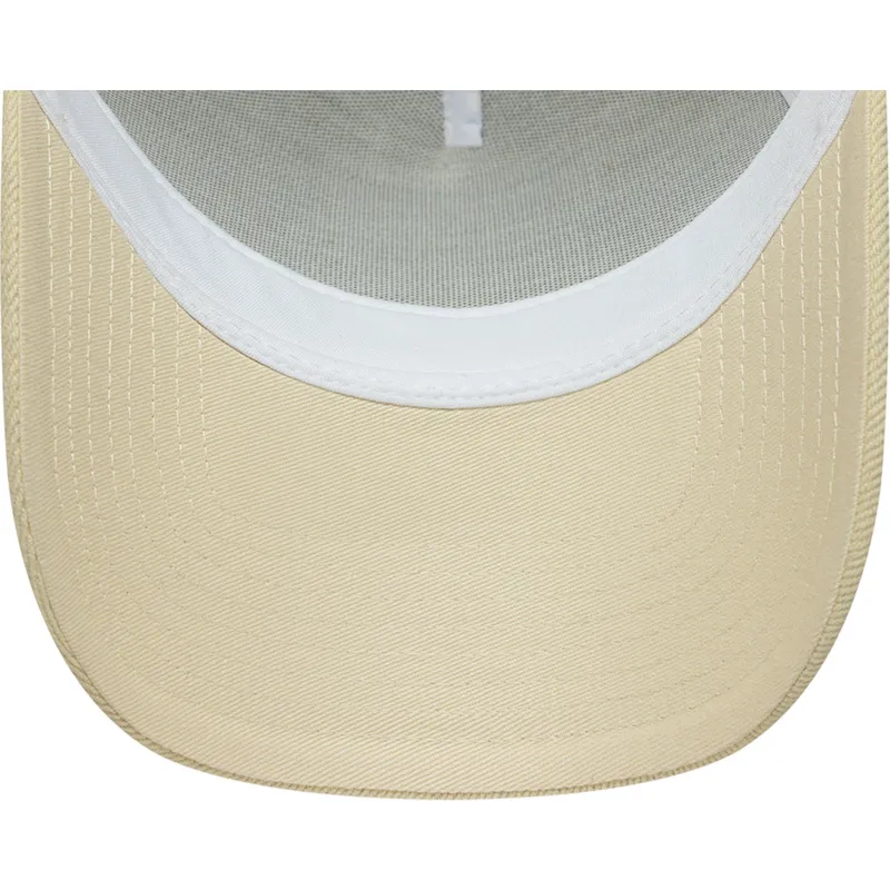 gorra-trucker-beige-a-frame-denim-leather-patch-de-new-era