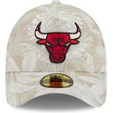 beige-gebogene-verstellbare-59forty-a-frame-leafy-palm-kappe-von-chicago-bulls-nba-von-new-era