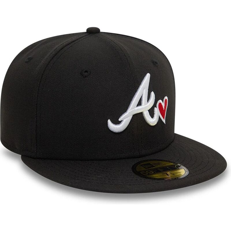 schwarze-enganliegende-59fifty-flatcap-heart-icon-der-atlanta-braves-mlb-von-new-era