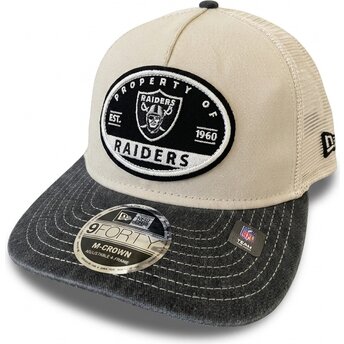 Gorra trucker beige y negra 9FORTY M-Crown A Frame Fray de Las Vegas Raiders NFL de New Era