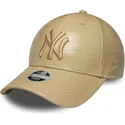 mutzen-gebogen-beige-verstellbares-band-9forty-pu-pattern-der-new-york-yankees-mlb-von-new-era
