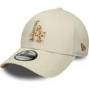 mutzen-gebogen-beige-verstellbares-band-9forty-faux-pony-infill-der-los-angeles-dodgers-mlb-von-new-era