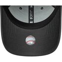 mutzen-gebogen-grau-verstellbares-band-9forty-metallic-outline-der-new-york-yankees-mlb-von-new-era