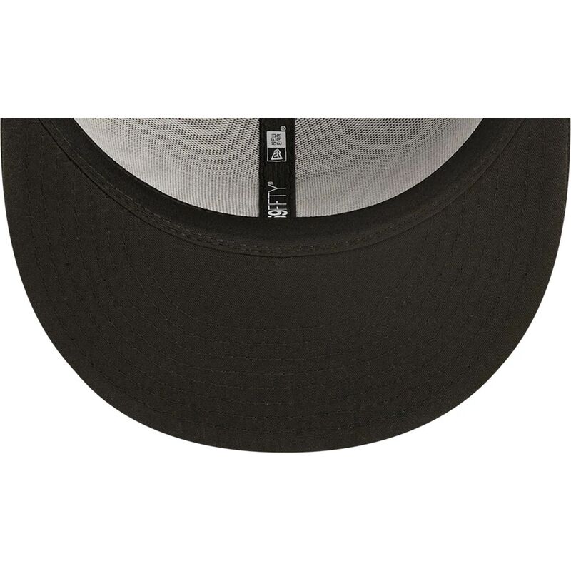 schwarze-enganliegende-59fifty-ac-perf-flatcap-der-pittsburgh-pirates-mlb-von-new-era
