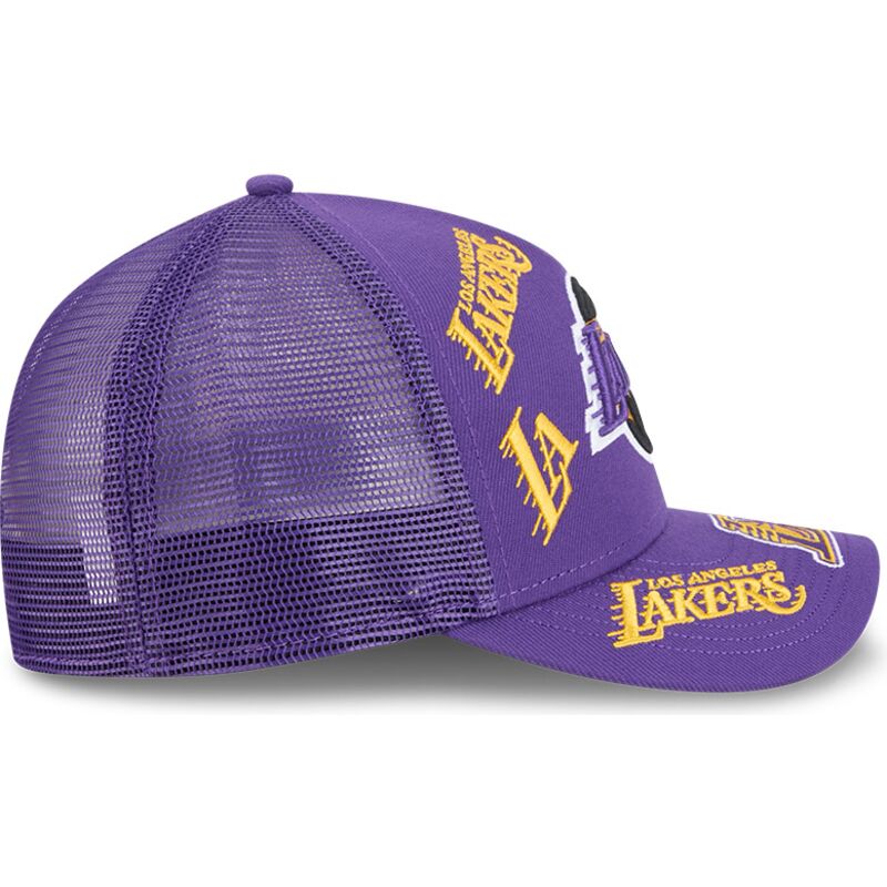 mutzen-gebogen-violett-snapback-9forty-m-crown-a-frame-all-over-der-los-angeles-lakers-nba-von-new-era